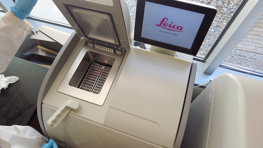 Leica HistoCore PEARL Automated Tissue Processor